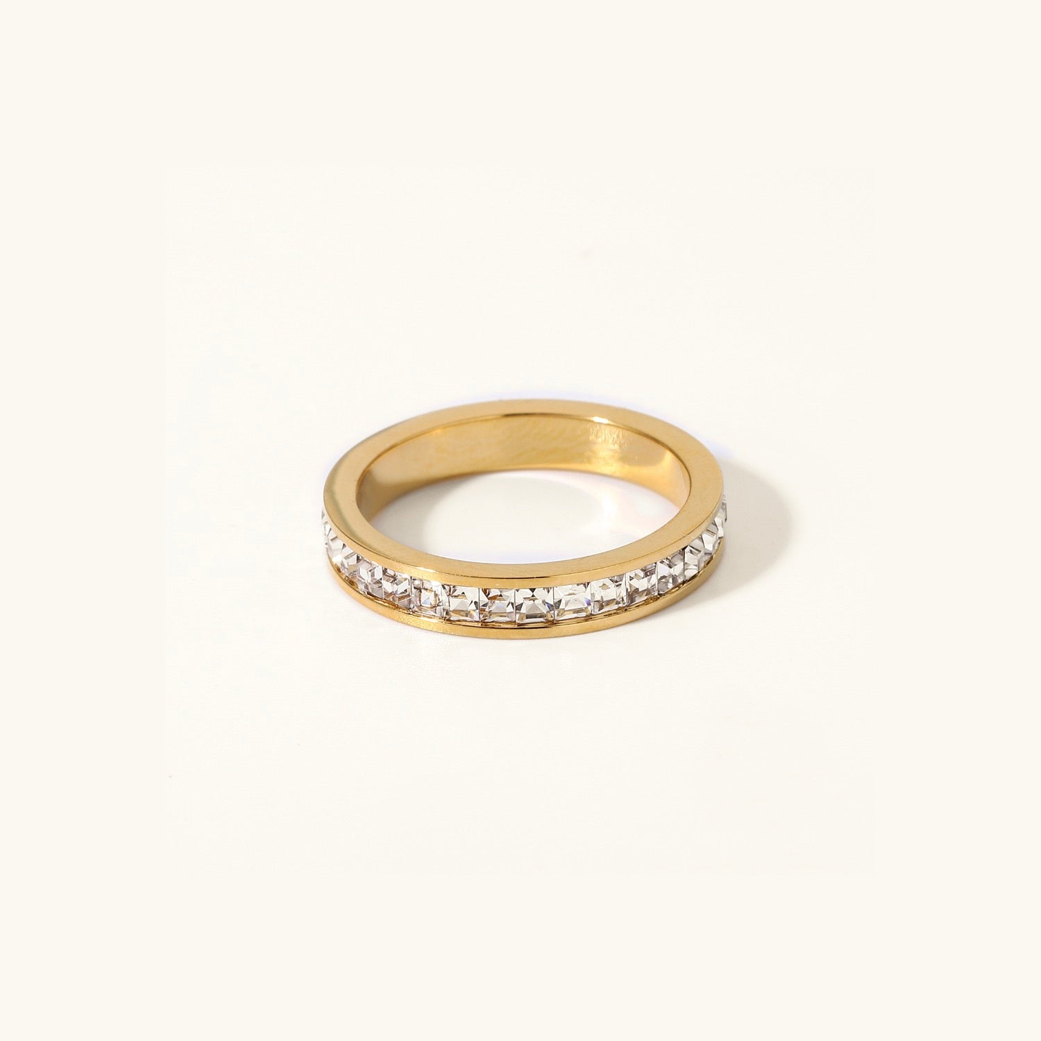 Alleria - Gold Diamond Ring — bringing Modern charm to your space. | Zilocom Offizielle Kollektion
