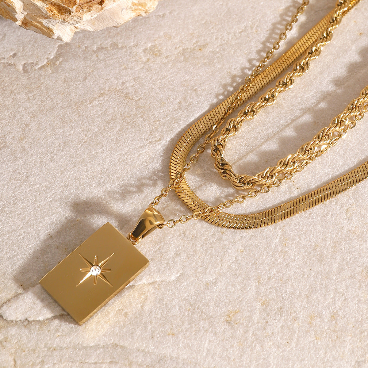 Clara - Layered Gold Halskette — made with care and attention to detail. | Zilocom Offizielle Kollektion